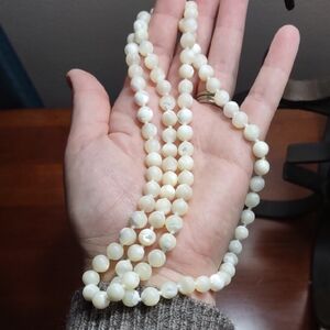 Elegant Cream Pearl Necklace
